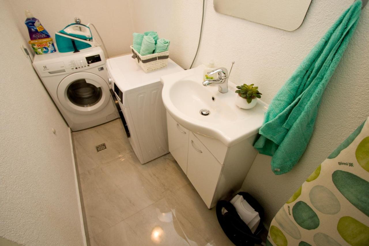 Apartment Toni Makarska Eksteriør bilde