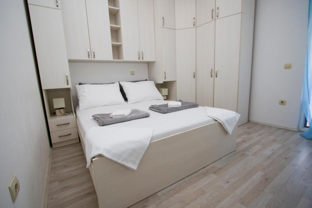 Apartment Toni Makarska Eksteriør bilde