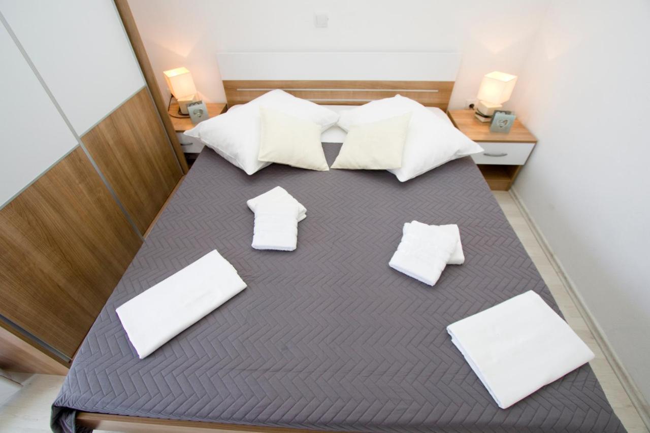 Apartment Toni Makarska Eksteriør bilde