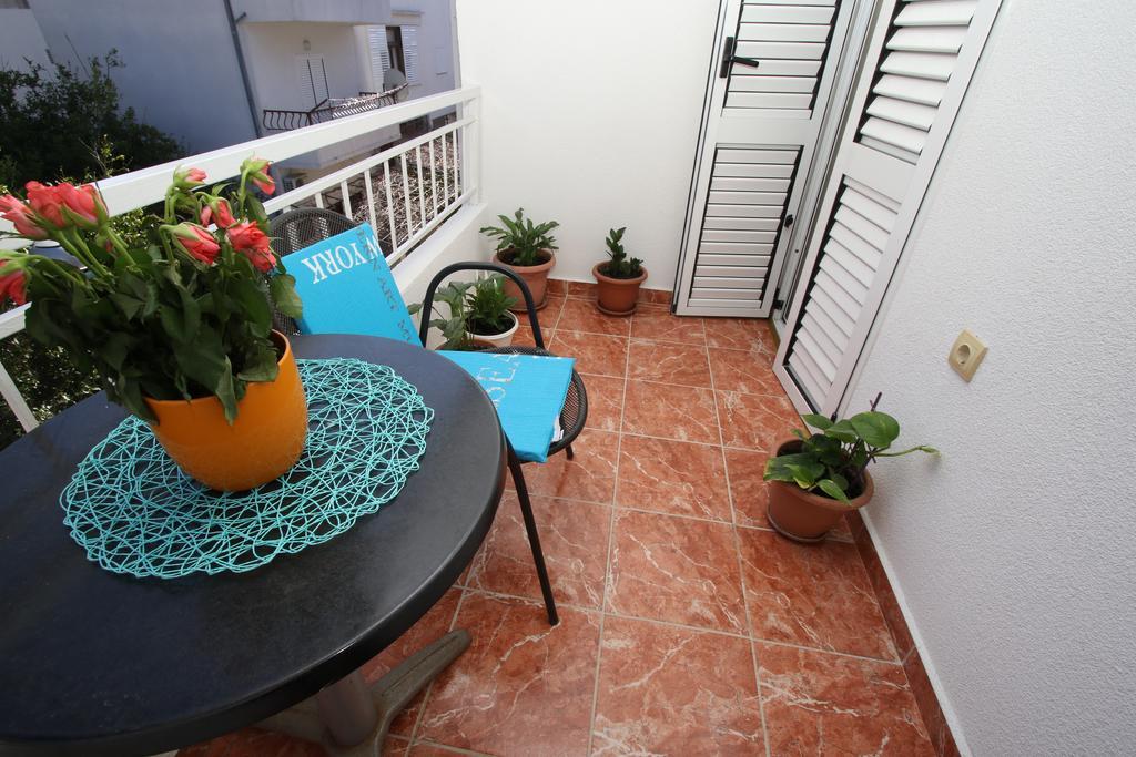 Apartment Toni Makarska Eksteriør bilde